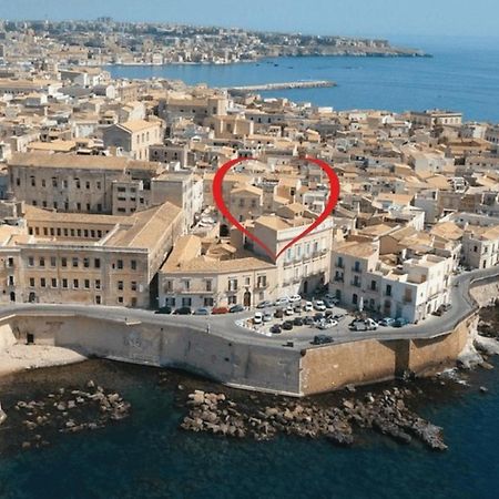 Casa Nagalè- Una suite di charme nel cuore di Ortigia a 50 mt dal mare Syracuse Extérieur photo