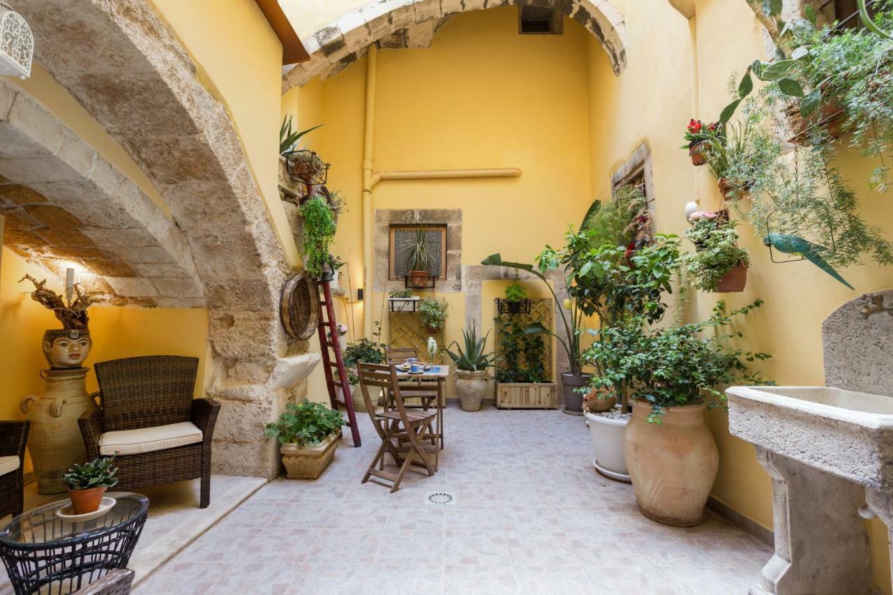 Casa Nagalè- Una suite di charme nel cuore di Ortigia a 50 mt dal mare Syracuse Extérieur photo